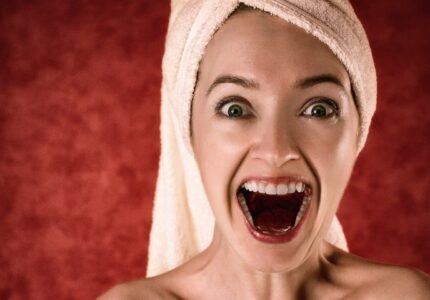 hand-person-girl-woman-hair-photography-1182372-pxhere.com